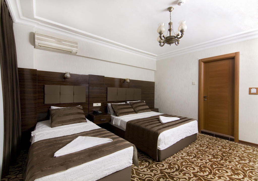 Pelikan Hotel Istanbul Exterior photo